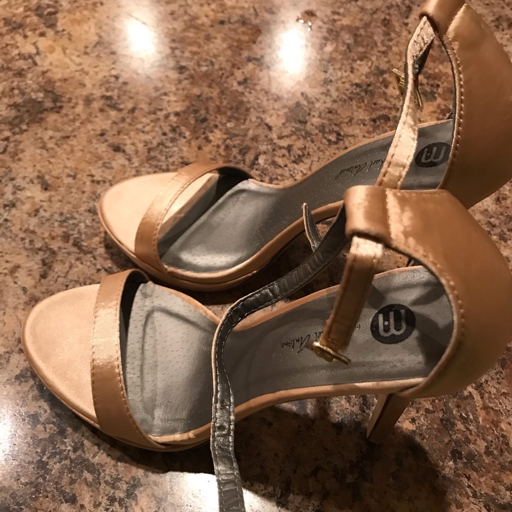 Michael Antonio satin heels